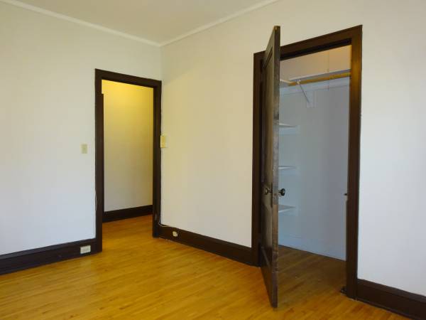 $775 / 400ft2 - 1536 LaSalle, Corner HW Studio in Loring, Walk Downtown, Pets OK! (Loring Park, Eat Street, Downtown Minneapolis)64048421337473122