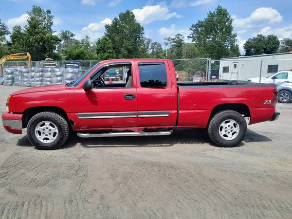 2003 chevrolet - $2,30063654709787523121