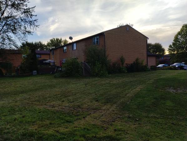 $189,000 / 2br - 1080ft2 - 6063 Bethlehem Lane Cedar Point Townhouse (Cicero)63982838040834121