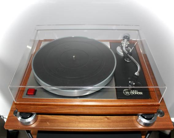 LINN SONDECK LP12 TURNTABLE 1