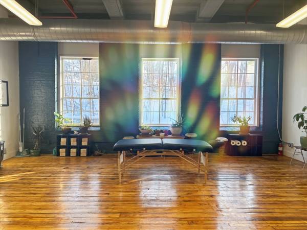 $200 / 400ft2 - 💜 NEW Sacred Healing Spaces | Small & Large | Flexible Rentals 💜 (Burlington)63784662542209122