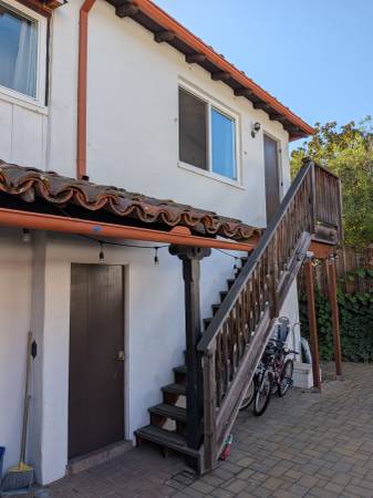$1,900 / 1br - 400ft2 - Quite Bright Furnished Spacious Studio in West Menlo Park (menlo park)63908866044930120