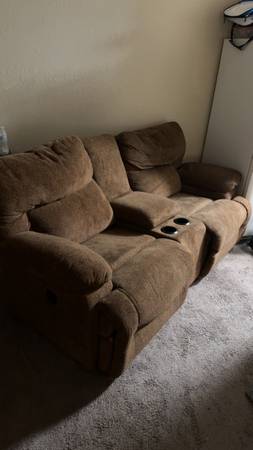 Reclining loveseat 1