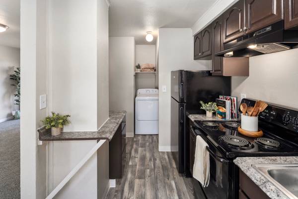 $1,691 / 2br - 850ft2 - Translation Service Available, 2/bd, In Lakewood (8333 32nd Avenue South, Lakewood, WA)63852482194179124