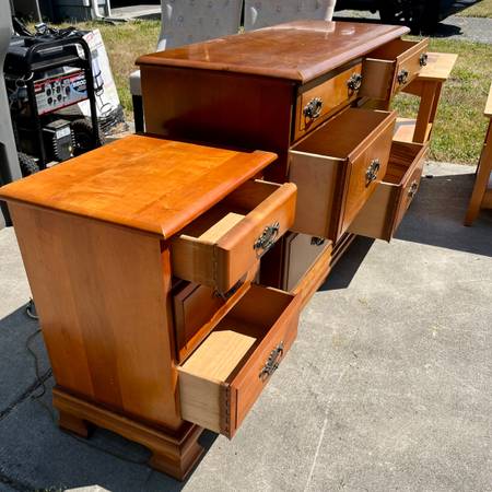 Vintage solid wood dresser & nightstand - furniture - by owner