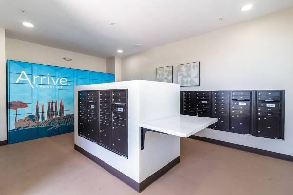 $2,670 / 2br - 1053ft2 - Spa/Bañera de Hidromasaje, Mantenimiento en el Sitio, Lavadora y Secadora de Tamaño Completo (fairfield / vacaville)63851967254913123