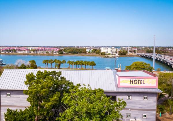 $150 / 1br - 400ft2 - Boutique Rooms Available for Nightly Rental - Hotel Folly (Folly Beach)64015947279106121