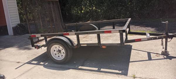 UTILITY TRAILER  6 FT x  8 FT 1