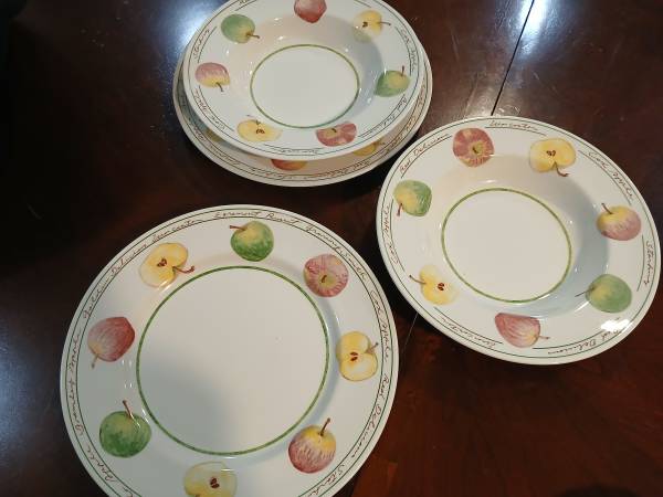 Royal Stafford Vajilla 55 piezas, ACEPTO CAMBIOS HAGA OFERTA - $800 (Little Elm Tx)63471252302593124