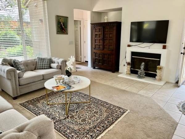$1,899 / 3br - 1800ft2 - Fully Furnished Room in Prime Location female (San Diego Carmel Valley)63878472656129121