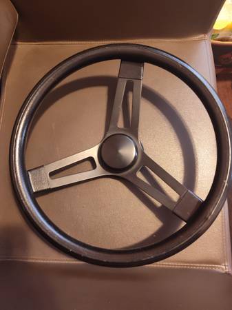 Like New Steering Wheel 1