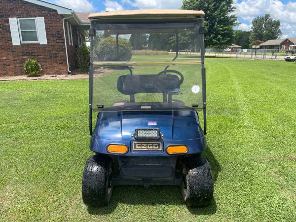 2002 EZGO TXT carro de golf eléctrico con cargador - $2.200 (Mountain Home, AR)63471310583427121
