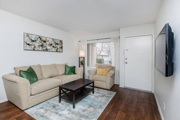 $2,169 / 1br - 624ft2 - 1 Bed, Access to Public Transportation, Picnic Area (Santa Clarita)64035738311169121