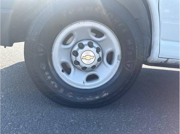 2014 Chevrolet Express 2500 Furgón de carga Chevy Van 3D - $16.995 (Auto City Yakima)63436933859587124