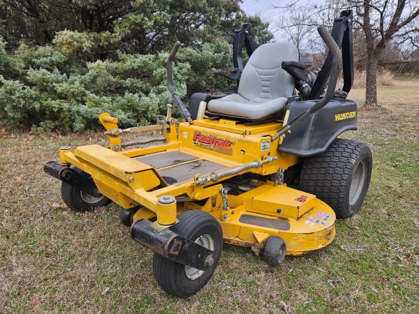 Low hours, Hustler FasTrak Commercial Zero Turn Riding Lawn Mower 1