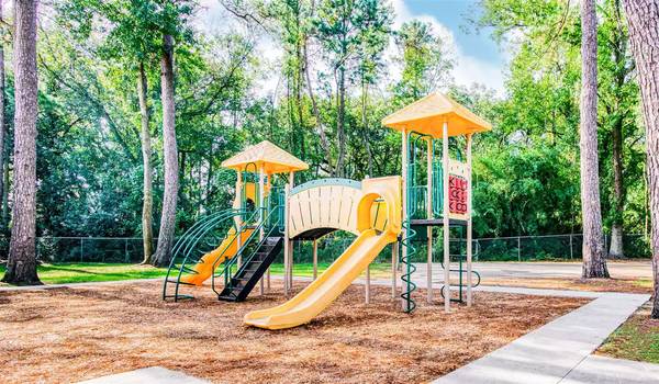 $1,514 / 2br - 790ft2 - Stop by today at the 2 bed / 1 bath of your dreams! 790 Sq Ft! (Jacksonville)64005270114691124