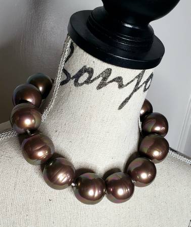 Nuevo collar de perlas cultivadas gigantes tahitianas "chocolate" barrocas para mujer - $350 (concord / pleasant hill / martinez)63470976390531121