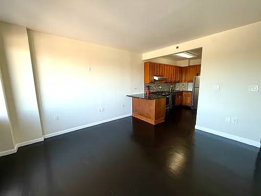 $2,900 / 2br - 800ft2 - GRAVESEND GEM!2 BED 2 BATH !IN UNIT LAUNDRY!PRIVATE TERRACE!MUST SEE! (Gravesend)63684762853123120
