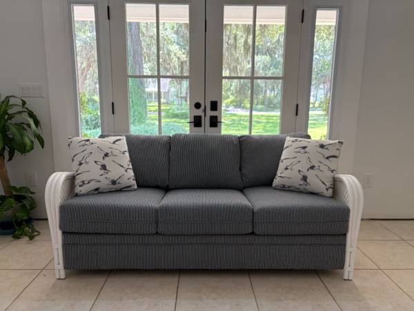 Coastal Sleeper-Sofa 1
