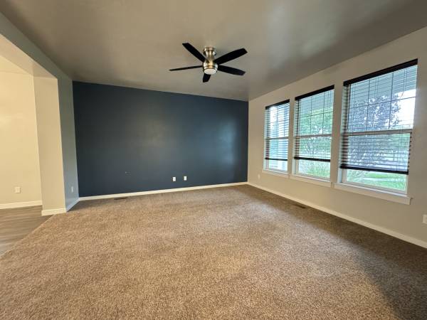 $2,195 / 3br - 2157ft2 - Move-In Ready! Spacious and beautiful 3 bd/2.5 bath! (Meridian)63981533352195121