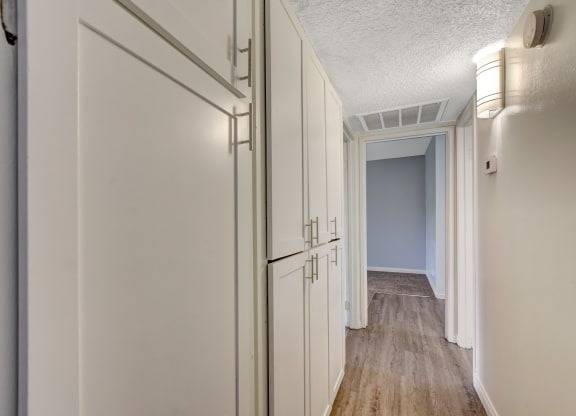 $1,200 / 2br - 1008ft2 - Window Coverings, On-Site Management, 2/bd 1/ba (3150 S. Decatur Blvd., Las Vegas, NV)63859500495875124