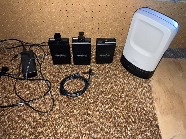 Slingstudio Wireless Streaming Bundle Pack (Hub and 3 Cameralinks) 1