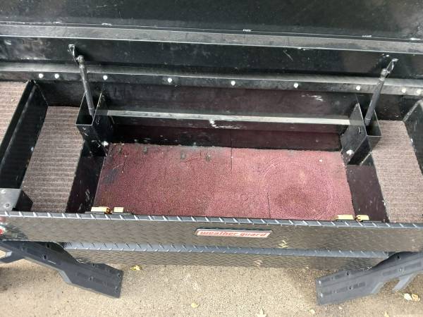 Mid-sized tool box 1