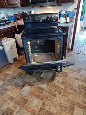 Kenmore electric stove 1