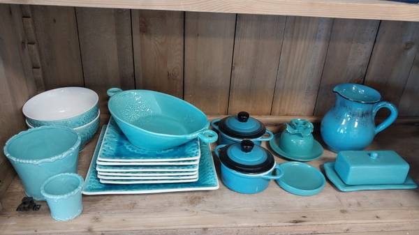 Assorted 18-Piece Teal & Caribbean Blue Ceramic Tableware Accent Set 1