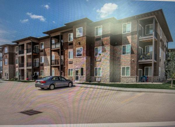 Discounted Rates on 3 bedrooms and 1st and last month free! 1