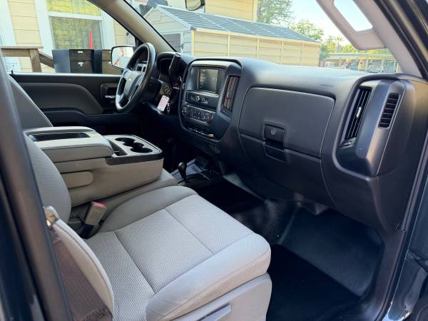 2017 Chevrolet Silverado 1500 4WD - Photo 10
