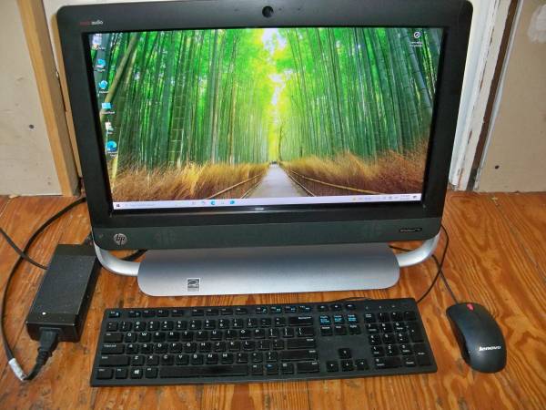 HP TouchSmart 320 20" Touchscreen PC 2.4GHz 500GB SSD 8GB RAM Win 10 1