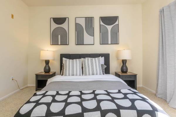 $3,229 / 3br - 1344ft2 - 🌾 Harvest Haven – 3BR Townhome – Contacto a Jessica Thornton! (17621 W. Pauline Ct., Canyon Country, CA)63829234631427120
