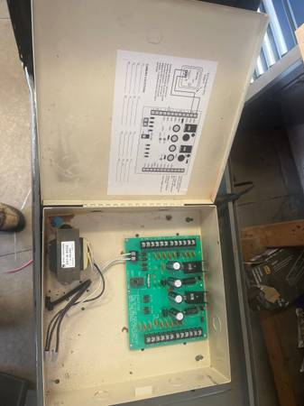 12 V DC Supply 1