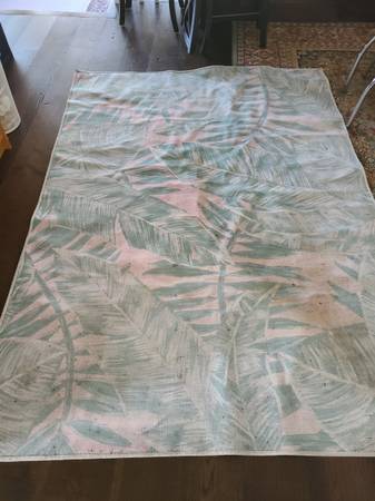 Washable Ruggable 5x7 area rug. 1