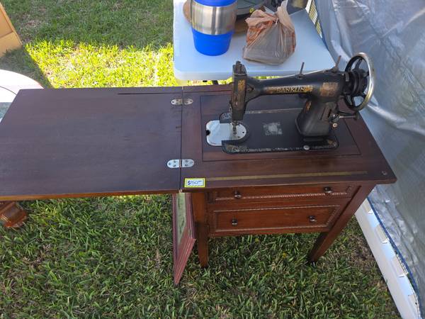 Old Sewing Machine 1