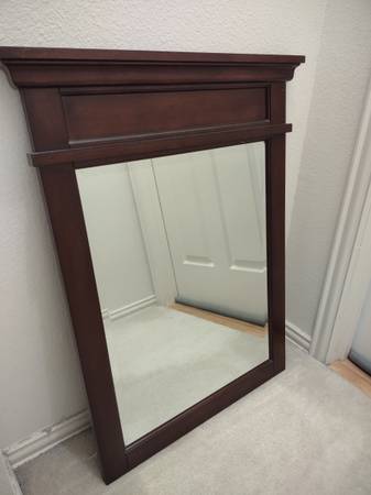 mirror- 26Wx34H--clean and great condition 1