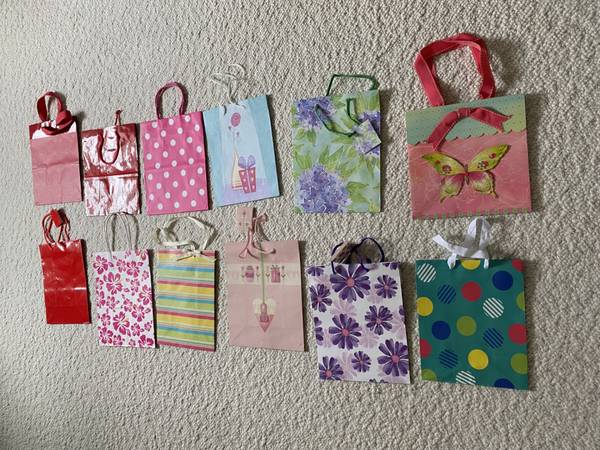 12 all occasions gift bags 1