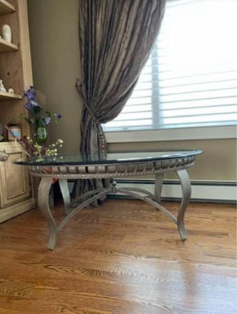 COFFEE TABLE - GLASS 1