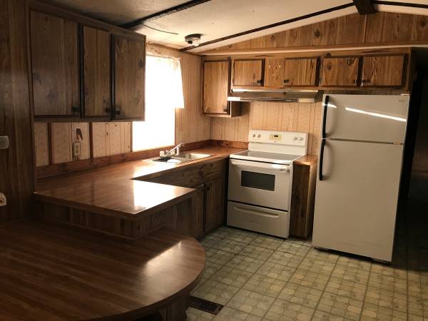 $1,300 / 2br - 1000ft2 - NO LEASE - 2/2 for Rent (Zephyrhills)63991086679170121
