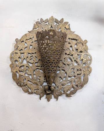 Exotic Moorish Moroccan Brass Filigree Wall Pocket Sconce 1