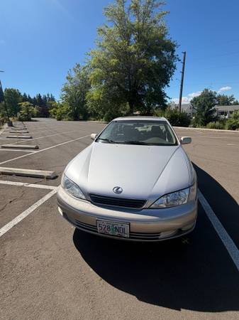 1998 Lexus ES 300 1