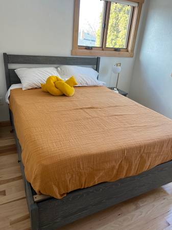 $1,700 / 2br - 800ft2 - 2 bedroom 1 bath (University area)63657026941697122