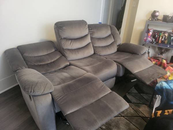 Dual Reclining Sofa 1