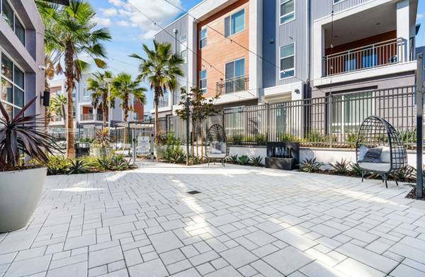 $1,768 / 1br - 691ft2 - Falling for My Apartment at The Eames.. (Sacramento)64043668856065120
