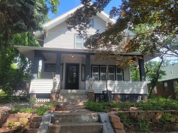 $2400.00 / 4br - 1925ft2 - Hermosa casa completamente remodelada63681733089539120