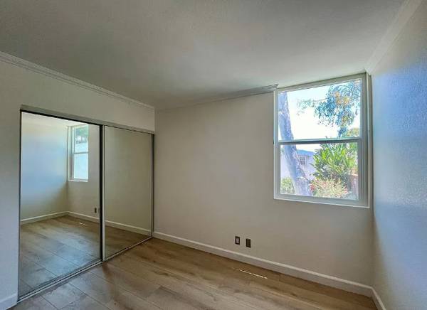 $1,320 / 3br - Espacio de vida cómodo (Los Angeles, CA)63701092394881121