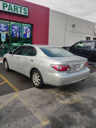 2003 lexus ES 300 - $2,000 (Madison)63613817838467124