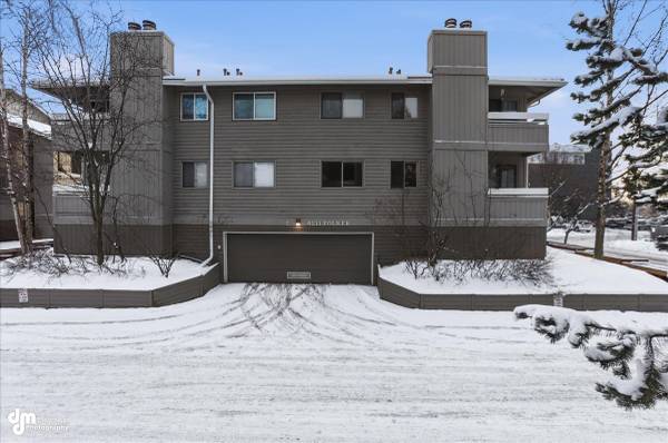 UPDATED ANCHORAGE COZY CONDO! (4211 Folker St. E102) 1
