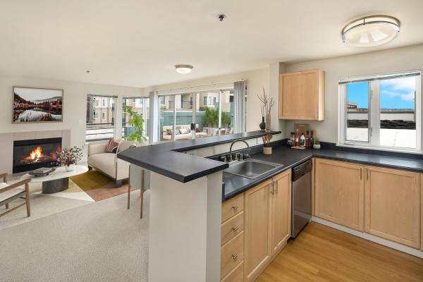 $1,891 / 488ft2 - Stainless Steel Appliances, Hardwood Floors (Lower Queen Anne)63773355146241122